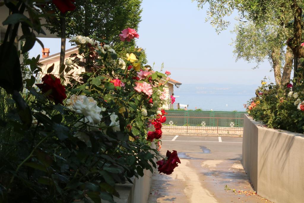 Hotel Maximilian Bardolino Esterno foto