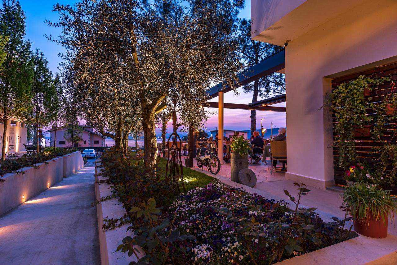 Hotel Maximilian Bardolino Esterno foto